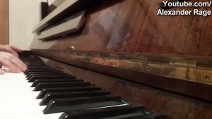 На улице Каштановой на пианино-Ю.Антонов (инструментал кавер)