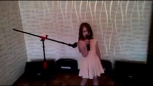 там где клен шумит Пятилетняя девочка поет лучше оригинала