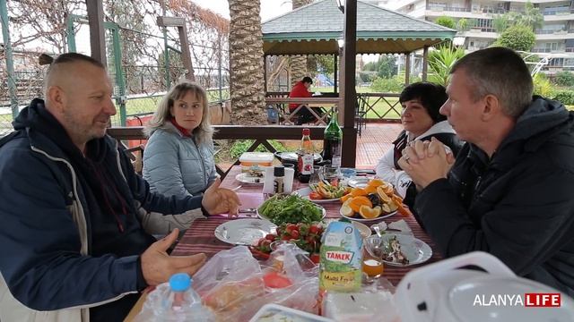 Турция. Аланья. Как живут русские пенсионеры в Турции?  Русские в Турции.  часть 2 |  Alanya Life