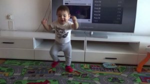 Первые шаги малыша