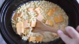 Crock Pot Mac and Cheese