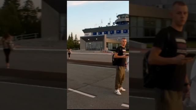 Приземлились, и меня встречал... сказочный рассвет.mp4