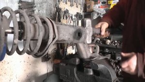 Замена подшипника передней ступицы Daewoo Lanos ZAZ Lanos