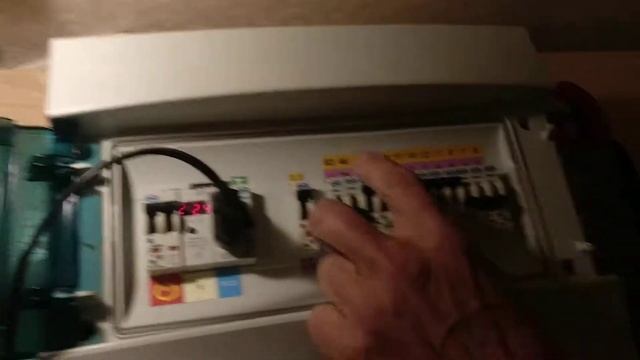 Тест дифавтомата Legrand dx3 30 мА смотреть онлайн