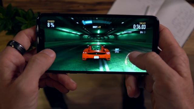 LG G8s I פתיחת קופסה