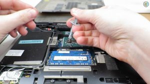 DELL Latitude E6410 - SSD Drive Upgrade With Windows 10
