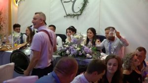 Весілля. Ресторан. Музики розважають. Застільні весільні пісні. 😍