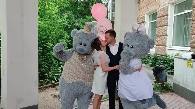 Свадьба Тани и Коли Власовых (4 июня 2022 года) смотреть онлайн