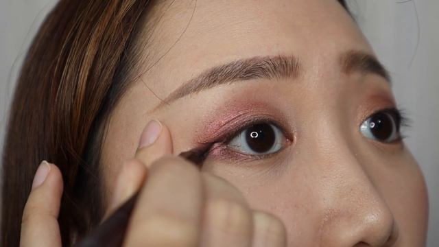 亮片感勃根地酒紅眼妝 M.A.C 9色眼彩盤、星光液態眼影、霧幻性感子彈唇膏│Hey I'm Alice смотреть онлайн