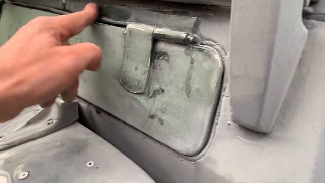 LandRover 90 Jobs - Rear Cross Member Painted, Rear Tub Gate, Windows and Surrounds смотреть онлайн