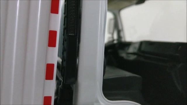 Diecast 1:18 模型車 ISUZU ELF ES5 Unboxing смотреть онлайн