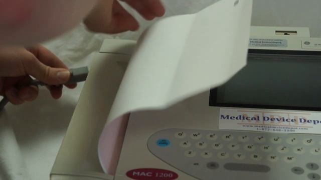 GE Marquette Mac 1200 - Loading Paper смотреть онлайн