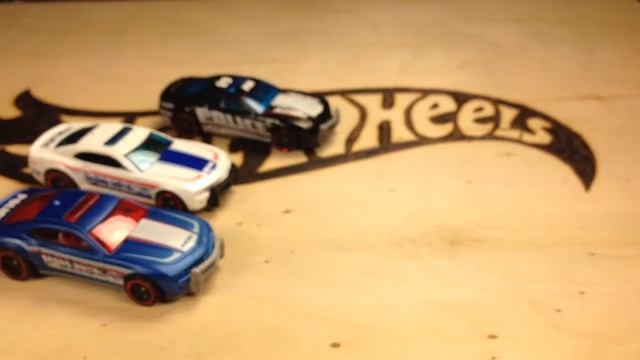 Hot Wheels '10 Camaro SS. HWFD, Police, Treasure Hunt, KMart Exclusive Review!!! смотреть онлайн