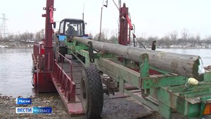 Паром как вечный двигатель: в Мысках завершает свою работу переправа