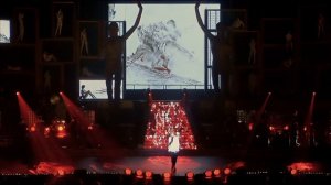Mylène Farmer - Je te rends ton amour - Live Indoor 2009 HD