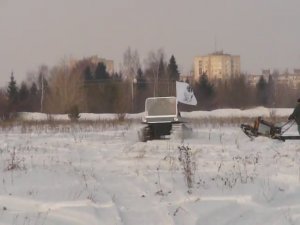 Причешем поле гусеницами 2012г.