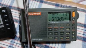 RADIWOW R-108 / HRD-310 / XHDATA D-109 Radios and 67.080 MHZ Performance comparison test