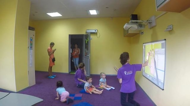 englishBox playing instruments Первая Детская Академия Довженко смотреть онлайн