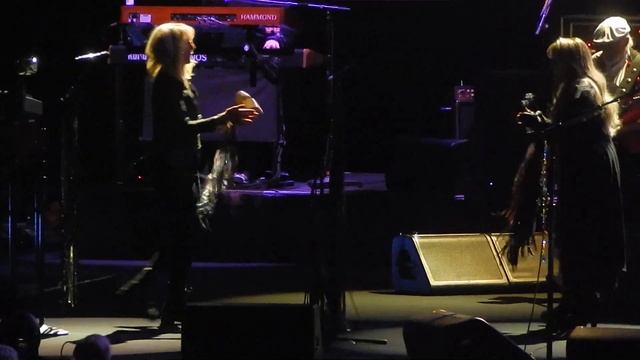 Fleetwood Mac Everywhere Live смотреть онлайн