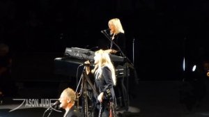 Fleetwood Mac - Don't Stop [HD] LIVE 3/1/15