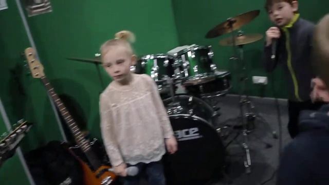 babyband - Репетиція (cover Чумачечая весна) смотреть онлайн