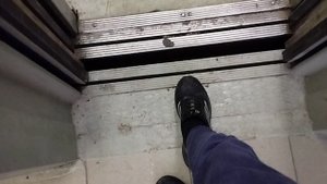 Проверка реверса в лифте OTIS 1998