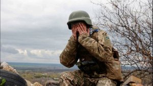 В Курской области взяли в плен украинского снайпера, заснувшего в засаде