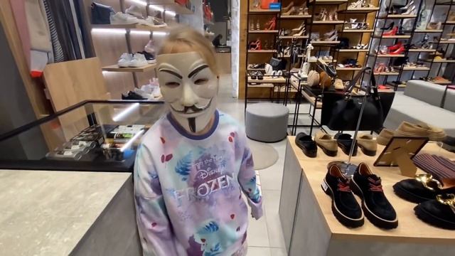 Шоппинг ВЛОГ! Купила платье и джинсы! Сделала маникюр! Едем в ТРК МЕГА АДЫГЕЯ! Мили Ванили смотреть онлайн