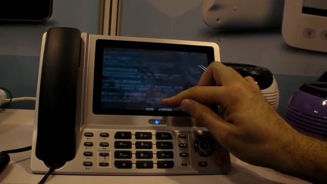 Avaid shows compact 1024x600 7" tablet, 7" Android VOIP desk phone смотреть онлайн