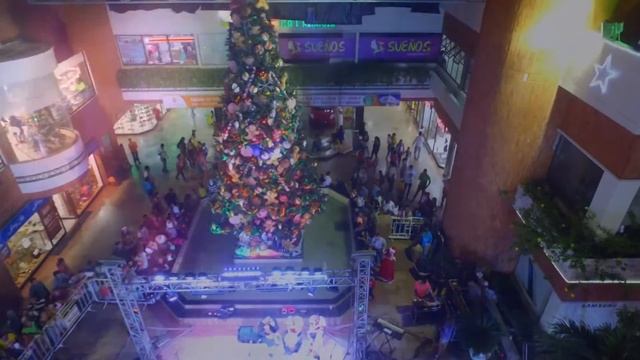 LLEGO LA NAVIDAD | MULTICENTRO LA PLAZUELA смотреть онлайн