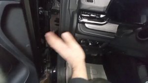 JAC JS6, снимаем панель подсветки. JAC J6, remove the backlight panel.