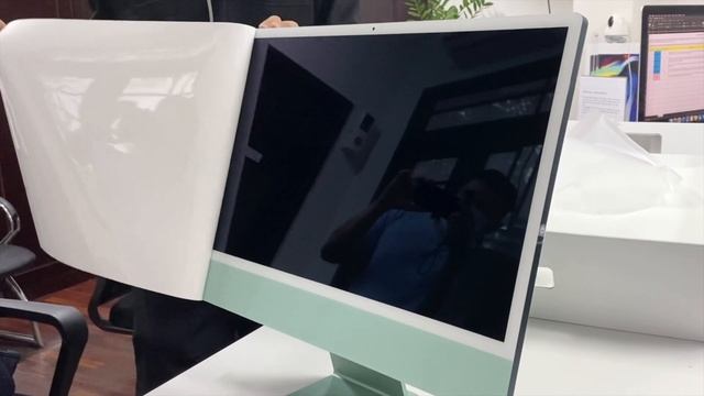 Mở hộp iMac 24-inch M1 2021 (Màu Xanh Lá - Green) @ NMS - Apple Authorised Reseller смотреть онлайн