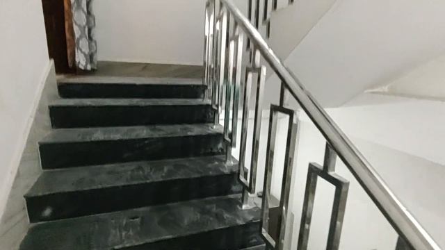 vertical square post ss railling design смотреть онлайн