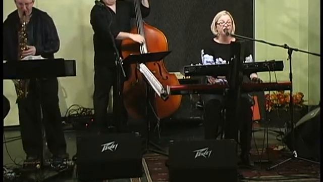 Sidewalk Soundtrack Project playing jazz @ Willis WoodSongs Coffeehouse.