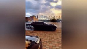 Додж готов к гонке. Паша пэл