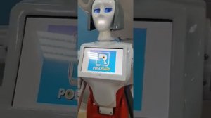 Робот КИКИ в робопарке, выставка роботов  - Робот КИКИ в робопарке, выставка роботов