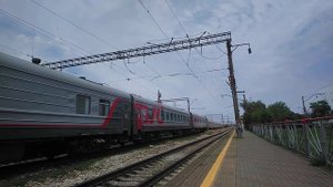 "Голубой ЭП1М-610 перегоняет Пидовский ЭП1М-481" ЭП1М-610/481 с поездом № 382 Москва-Грозный