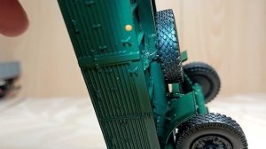 мАз - 53371 ранний с прицепом мАз - 8926 (модель 1/43)