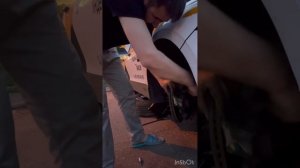 Замена передних тормозных дисков и колодок на кия К5