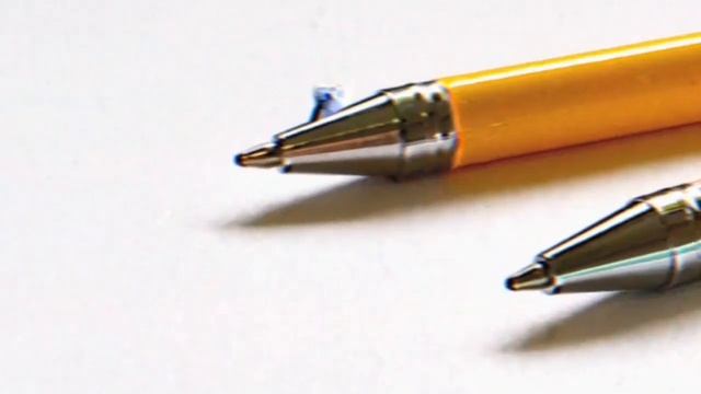 Чел орет необычные звуки из гачи смотреть онлайн