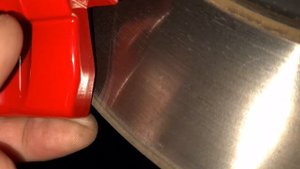 ПРАВИЛЬНЫЕ НАКЛАДКИ НА СУППОРТА АВТОМОБИЛЯ. НЕ ПОКУПАЙ пока не посмотришь это видео.