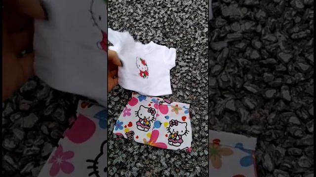 Hello kitty doll clothes