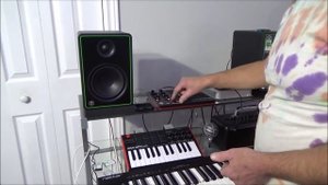 Akai Professional MPD218 Midi Controller Unboxing And Test