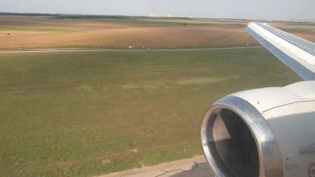 JU113 - Aviolet Boeing 737-300 Landing at Belgrade Airport смотреть онлайн
