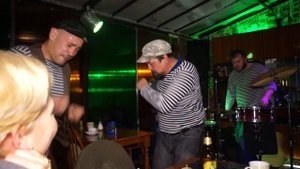 "Красное Винишко" | ПРИМОРСКИЙ ПАРК | "Quick Bee Bar", Севастополь 01.02.2015г.