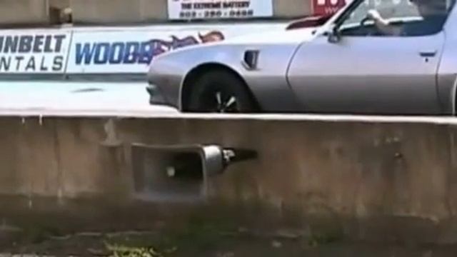 1976 Pontiac Trans Am Burnout смотреть онлайн