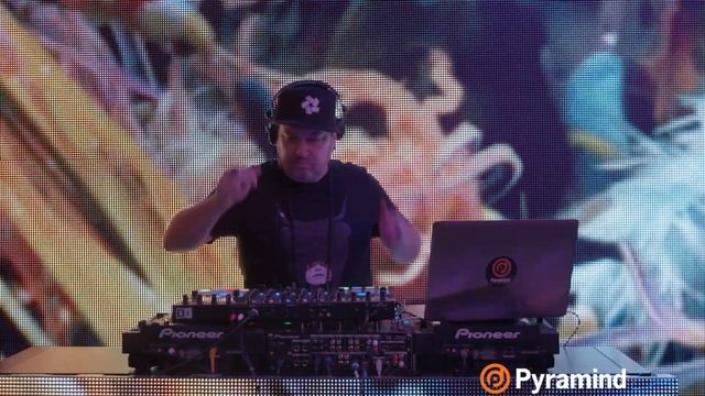 Techno DJ Set Featuring Mac Vaughn of Fierce Animals Recordings & Dark Star Audio смотреть онлайн