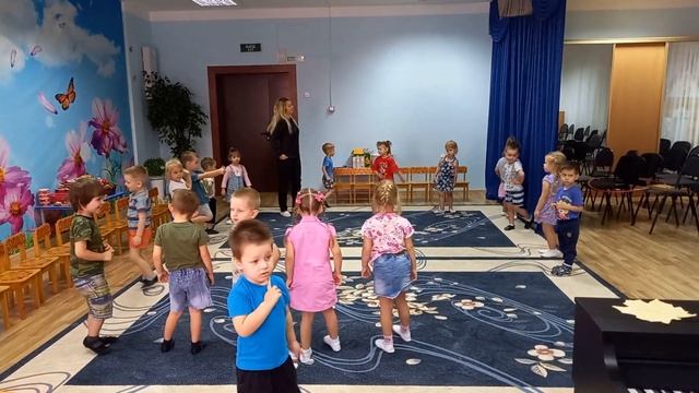 Пляска на месте - "Яблочки" смотреть онлайн