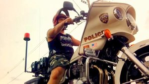kawasaki kz 1000 police