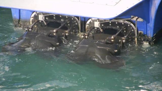 Rolls Royce KaMeWa 56S-4 waterjets смотреть онлайн